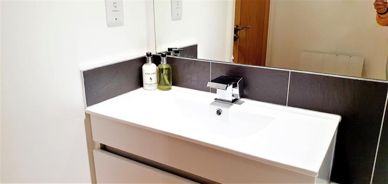 Cliftonville Heights - 2 Bed Home Away From Home ノーザンプトン エクステリア 写真
