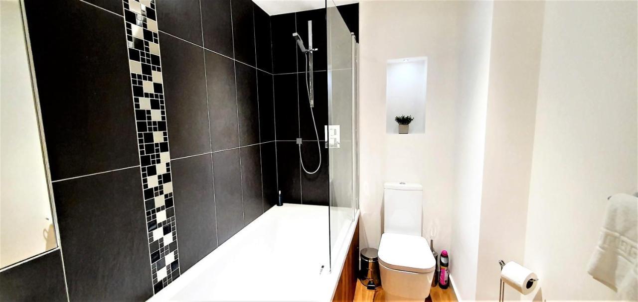 Cliftonville Heights - 2 Bed Home Away From Home ノーザンプトン エクステリア 写真