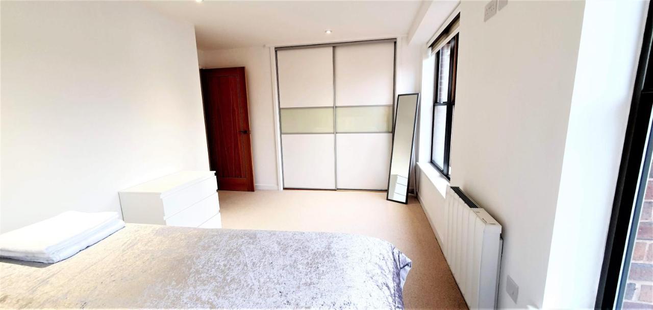 Cliftonville Heights - 2 Bed Home Away From Home ノーザンプトン エクステリア 写真